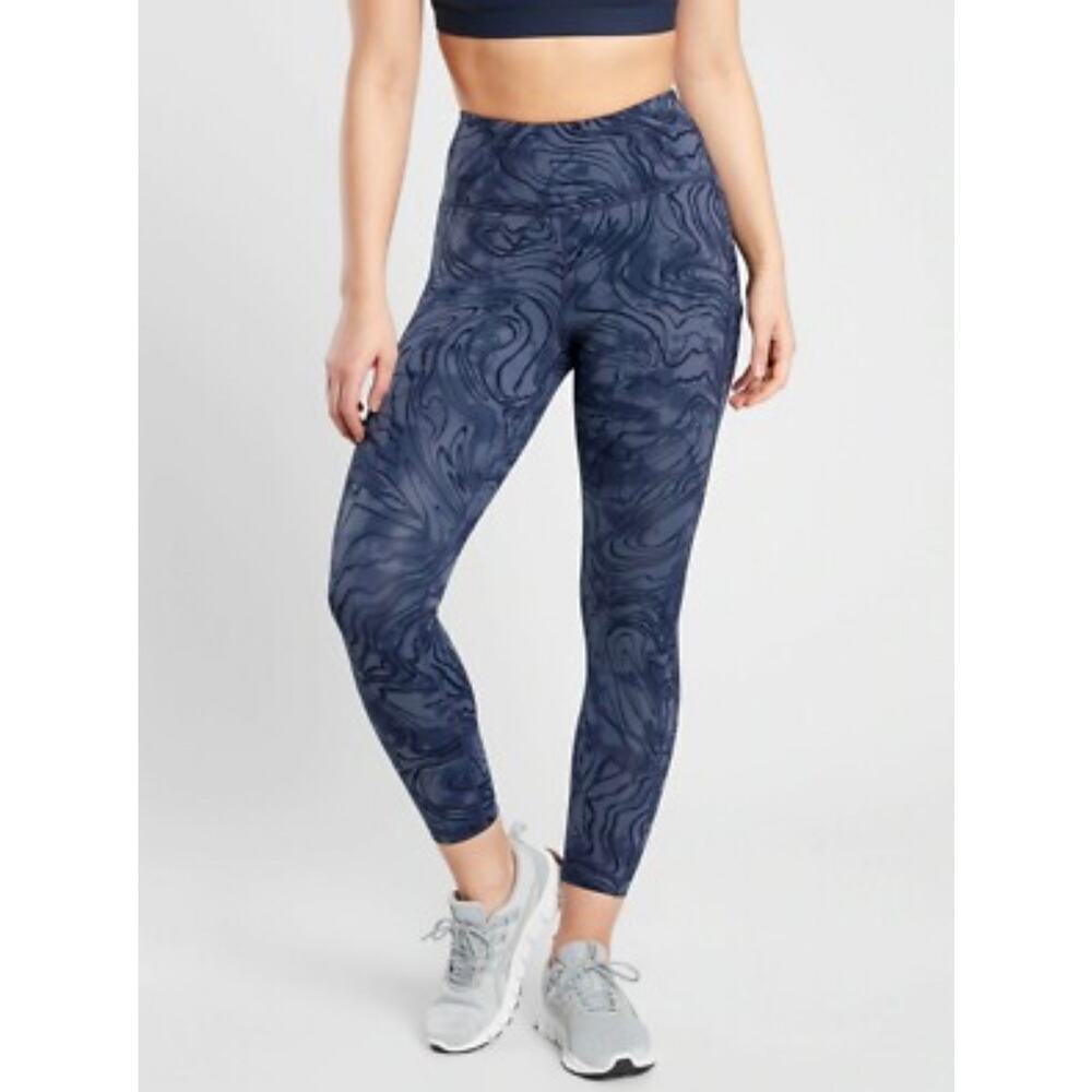 Athleta Ultimate Stash Pocket Printed 7/8 Tight Fluidity Medieval Size S #631947